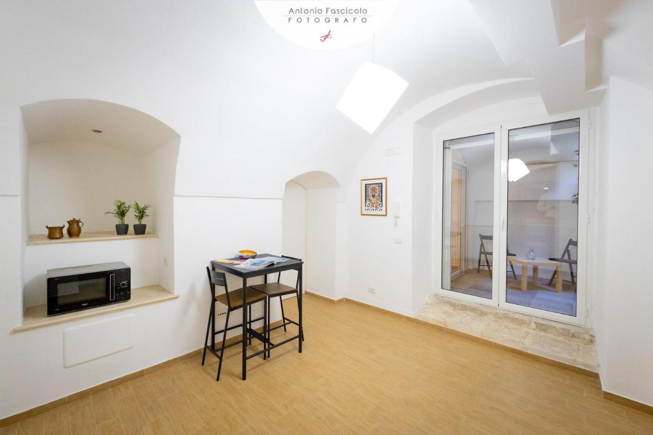 Antica Dimora Lombardi 2 Apartment Бари Екстериор снимка