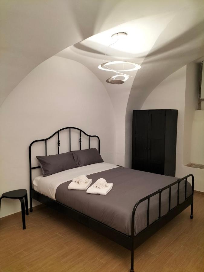 Antica Dimora Lombardi 2 Apartment Бари Екстериор снимка