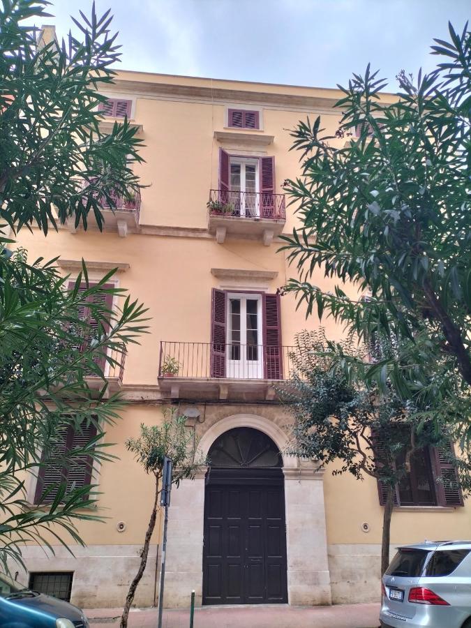 Antica Dimora Lombardi 2 Apartment Бари Екстериор снимка